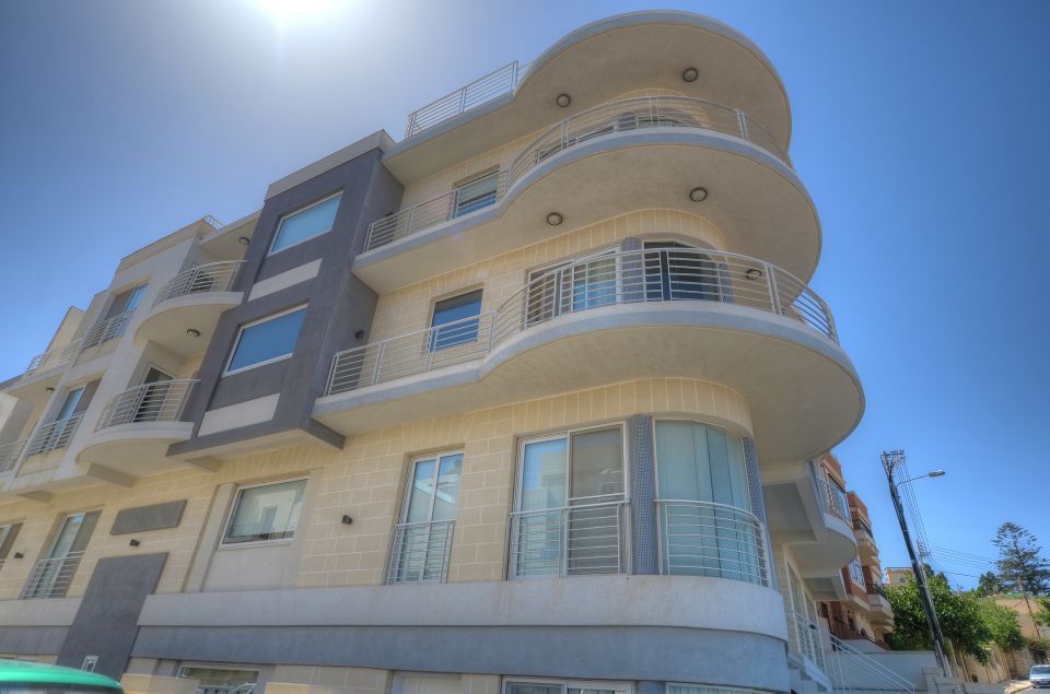 Global Capital Apartments