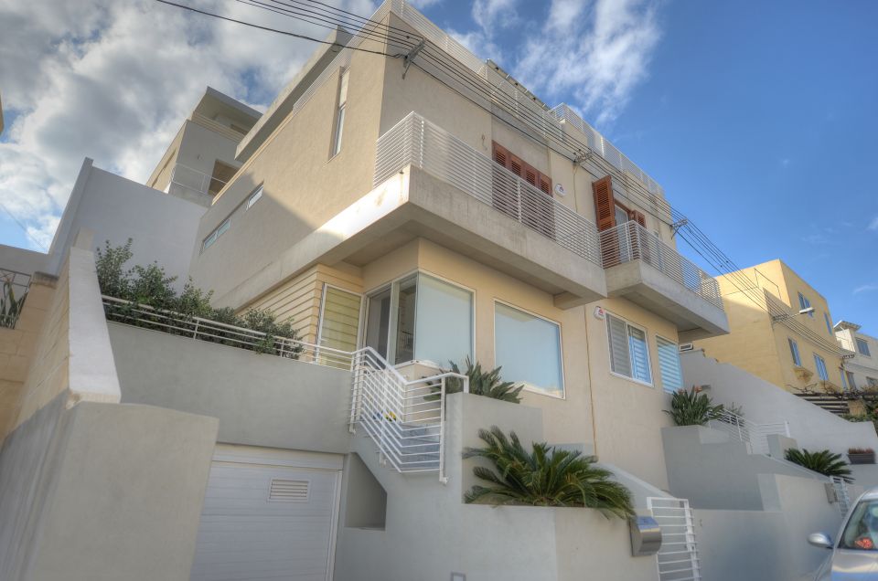 Detached Villas Ibragg